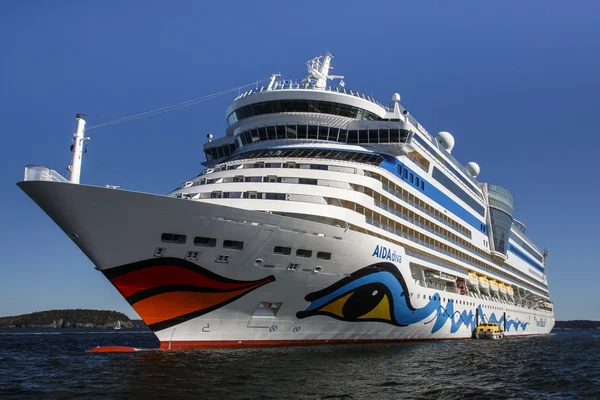 Navio de cruzeiro de mergulho AIDA em Bar Harbor, EUA, 2015 — Fotografia de Stock