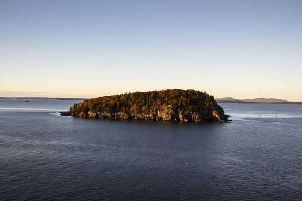 Isla en la Bahía de Bar Harbor, Estados Unidos, 2015 — Foto de Stock