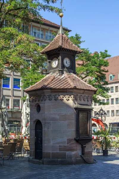Věž s hodinami v Norimberku, Německo, 2015 — Stock fotografie