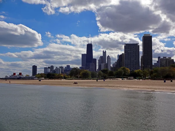 Praia em Chicago no Lago Michigan, EUA, 2013 — Fotografia de Stock