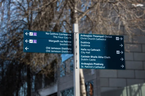 Guidepost nella città di Dublino, Irlanda, 2015 — Foto Stock