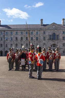 Askeri törende Collins Kışlası Dublin, İrlanda, 2015