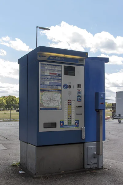 Biljettautomat på Theresienwiese i München, 2015 — Stockfoto