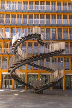 2015, Münih, Almanya, Ganghoferstrasse tekrar yazma merdiven - sonsuz strairs heykel
