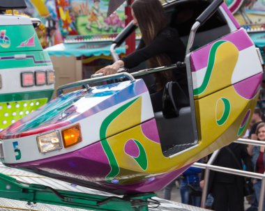 Münih 'te bir Carousel kız, Almanya, 2015