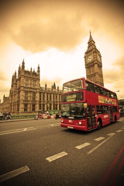 Londra'nın kırmızı otobüs