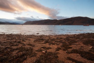 Denizde gün doğumu