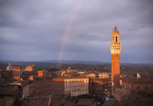 Gün batımında Siena — Stok fotoğraf