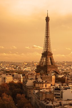 Paris: Eyfel Kulesi gün batımında