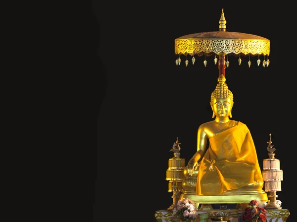 Buddha na černém pozadí — Stock fotografie