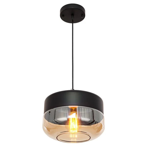 Beyaz arkaplanda izole edilmiş klasik tarzda avize