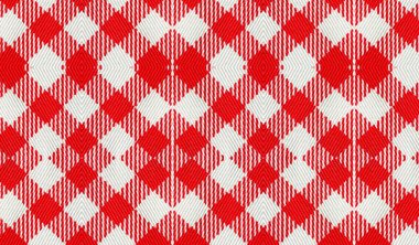 Kırmızı ve beyaz kumaş