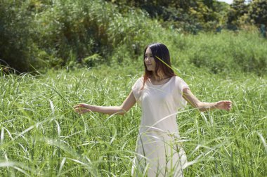 doğada yürüyüş Güzellik