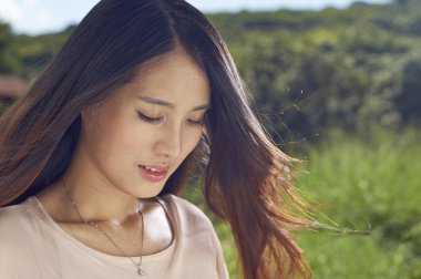 doğada gülümseyen güzellik closeup