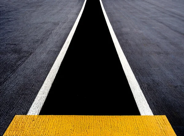 Runway or lane lead to the target — Stock Photo, Image