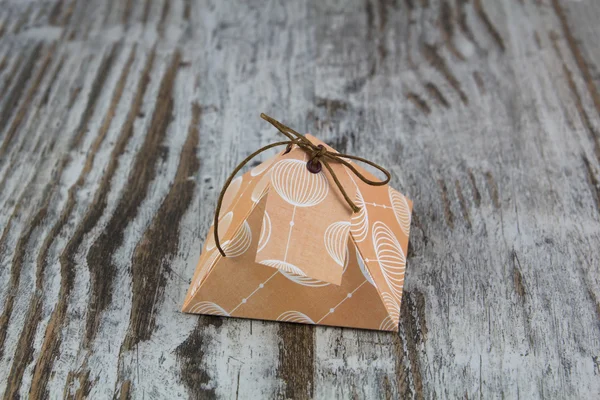 Gift box, made of paper — Stock Photo, Image