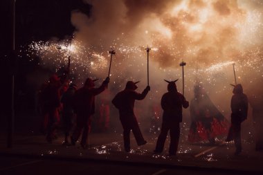 Ateşle, geleneksel festival dans