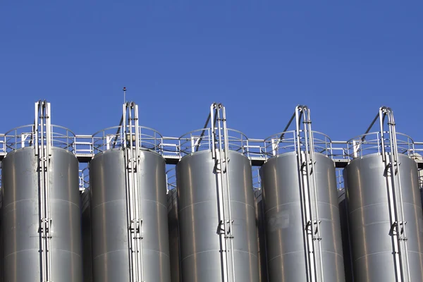 Silos industriales en la industria química —  Fotos de Stock