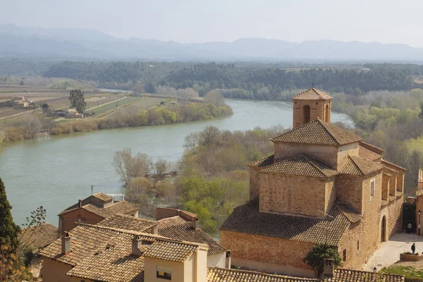 Miravet falu a Catalunya, Spanyolország — Stock Fotó