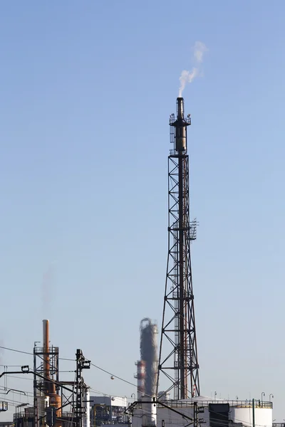 Industrierauch aus Schornstein — Stockfoto