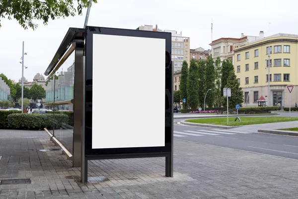 Бланк билборда на улице — стоковое фото