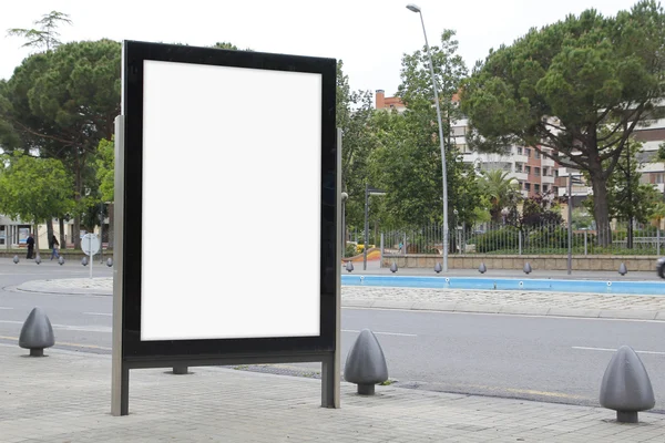 Puste billboard na ulicy — Zdjęcie stockowe