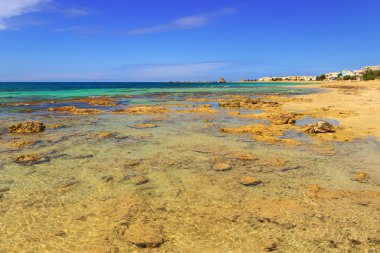 Apulia en güzel kumlu plajları. : Salento sahil: Torre Pali beach (Lecce). İtalya (Apulia). Onun adı on altıncı yüzyıl gözetleme kulesi geliyor. Düşük kumlu kıyı şeridi ile Akdeniz maki kaplı kumullar tarafından charactherized olduğunu.