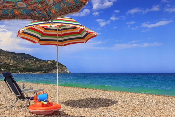 VERANO.Costa de Gargano: Playa de Piana di Mattinata .MATTINATA (Apulia), - ITALIA - — Foto de Stock