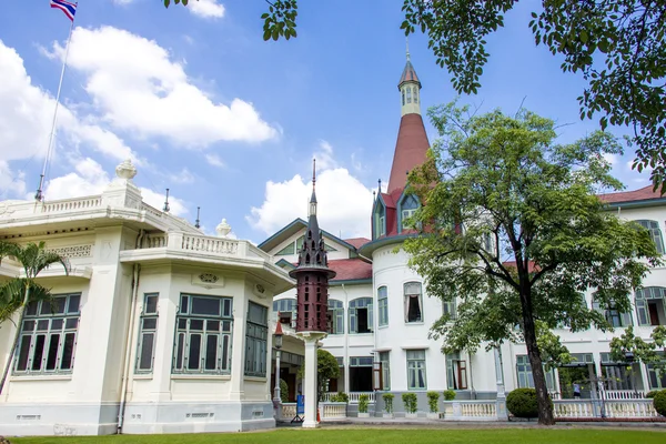 European style castle building at Phaya Thai palace — Stock Photo, Image