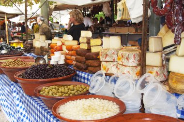 Mallorca pazarında tipik ürünler