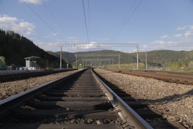 dağlarda demiryolu