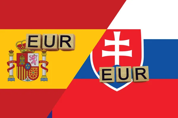 Espanha Eslováquia Códigos Moedas Bandeiras Nacionais Fundo Conceito Transferência Dinheiro — Fotografia de Stock