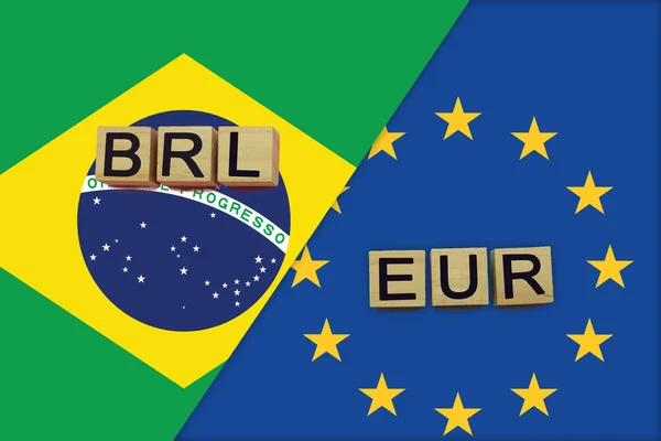 브라질과 유럽의 통화는 배경에 코드를 — 스톡 사진