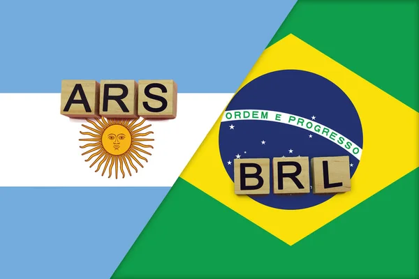 Argentina Brasil Códigos Moedas Bandeiras Nacionais Fundo Conceito Transferência Dinheiro — Fotografia de Stock
