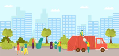 Şehirde çöp öğütücü, vektör çizimi. Erkek kadın karakter çöpü konteynıra taşır, işçi çöp kutusunu kamyona götürür.