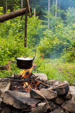 pişirme kazanı içinde
