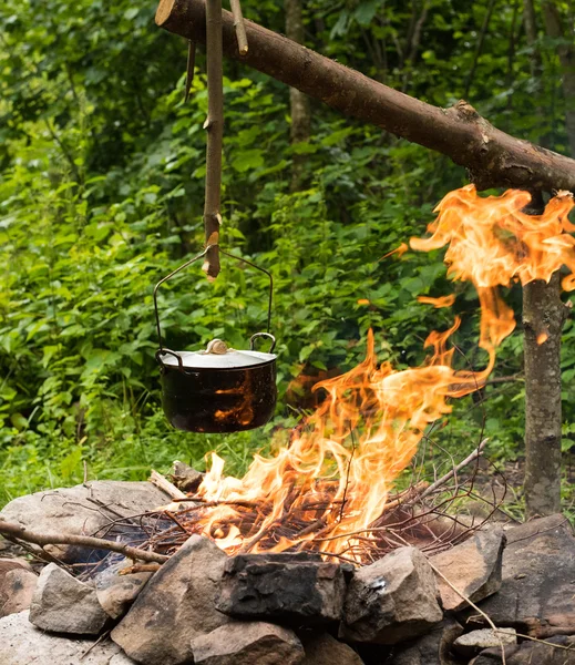 pişirme kazanı içinde