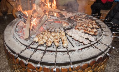 alev üzerinde ızgara Kuzu kebaplar