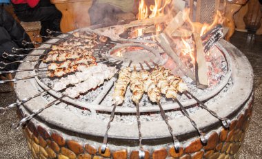 alev üzerinde ızgara Kuzu kebaplar