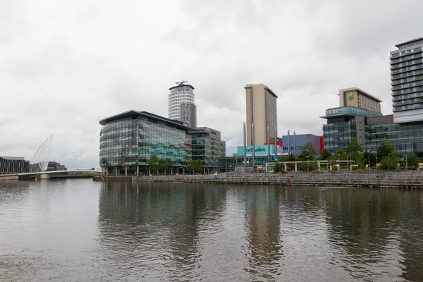 З Медіа-Сіті в поданні, причали районі Salford — стокове фото