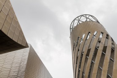 Salford Quays Lowry Merkezi modern mimari binaları
