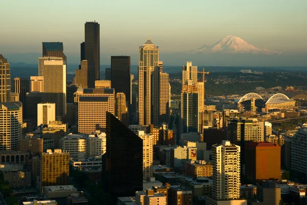 Seattle Skyline pôr do sol — Fotografia de Stock