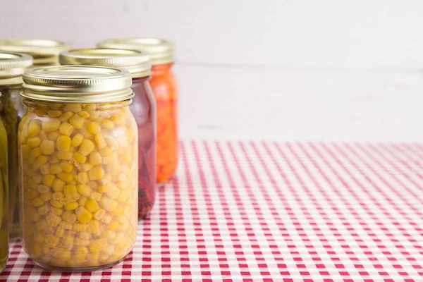 Surtido Varias Frutas Verduras Que Han Sido Enlatadas Casa — Foto de Stock