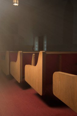 Kilise Binasının İçindeki Boş Pew