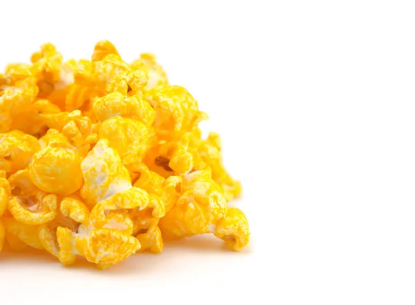 Popcorn Formaggio Cheddar Giallo Sfondo Bianco — Foto Stock