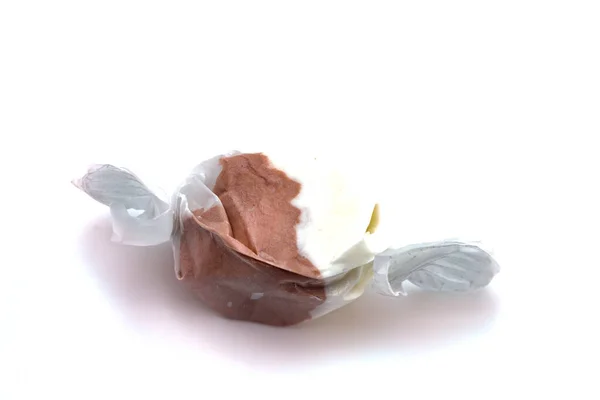 Single Piece Chocolate Vanilla Salt Water Taffy White Background — Stock Photo, Image