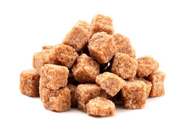 Beyaz Arkaplanda Esmer Şeker Küpleri