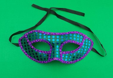 Çeşitli Tatillerde Kullanılan Basit Yüz Maskesi 