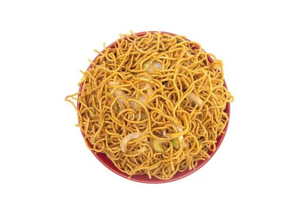 Chow Mein Noodles Fundo Branco — Fotografia de Stock