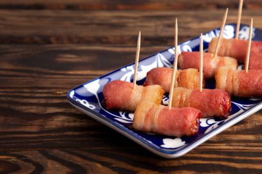 Geleneksel Kürdanlı Boş İngiliz Domuzları